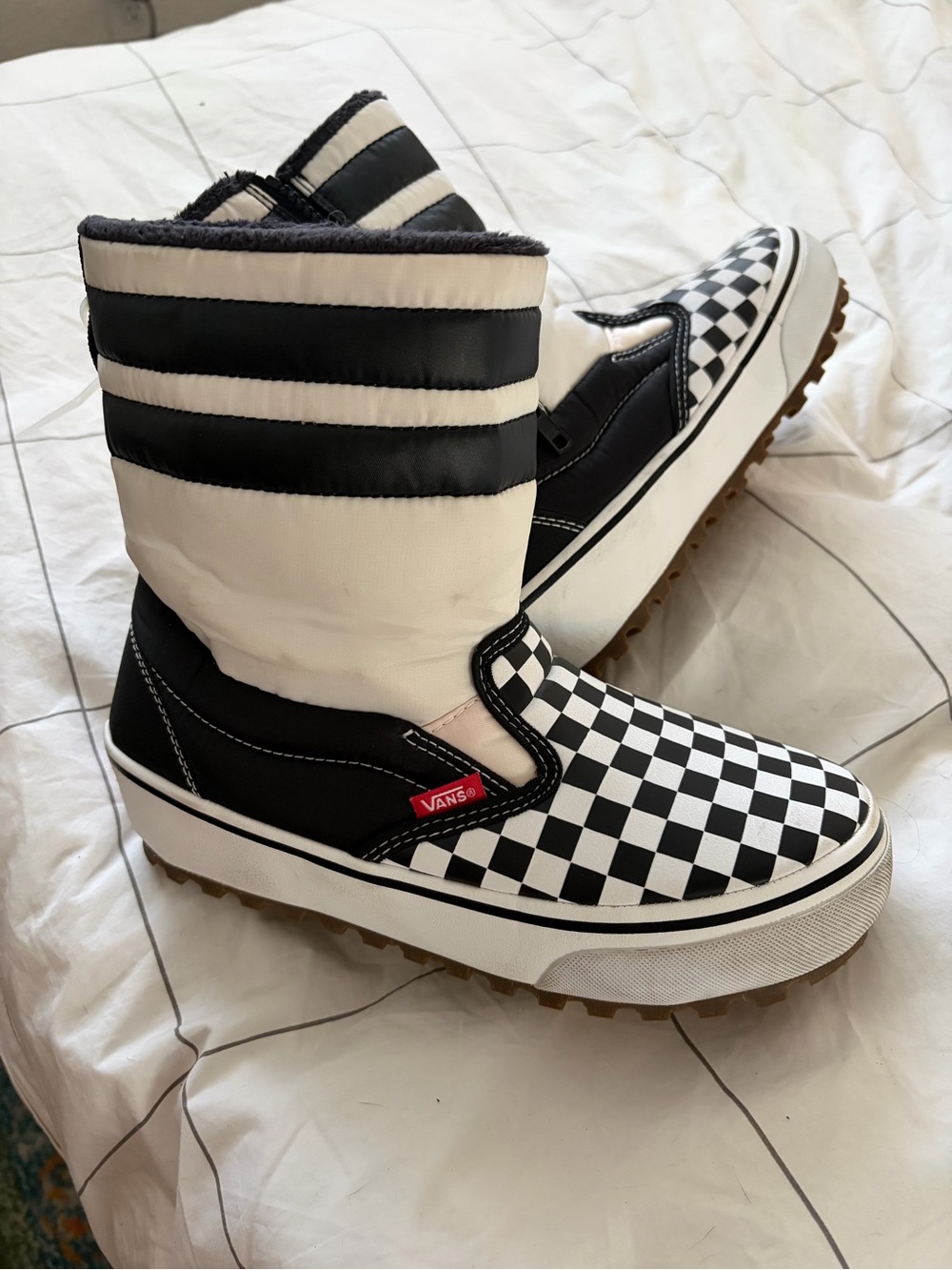 Vans Vansguard Slip-On Snow Boot with Classic Checkered Pattern M6/W7.5 - Picture 1 of 9